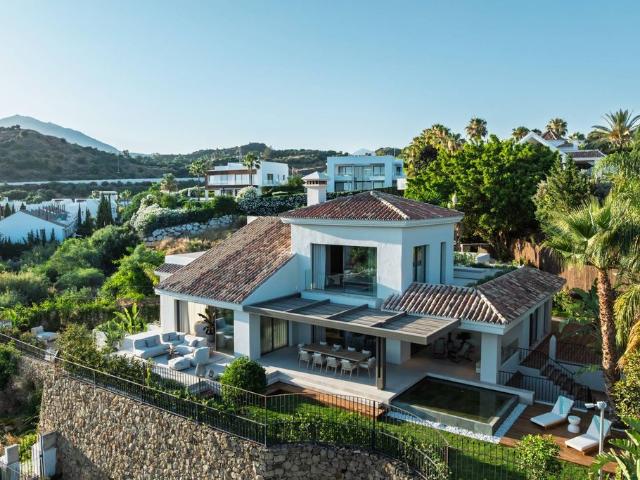 Exclusiva Villa / Chalet de 785 m2 en venta en Marbella, Andalucía