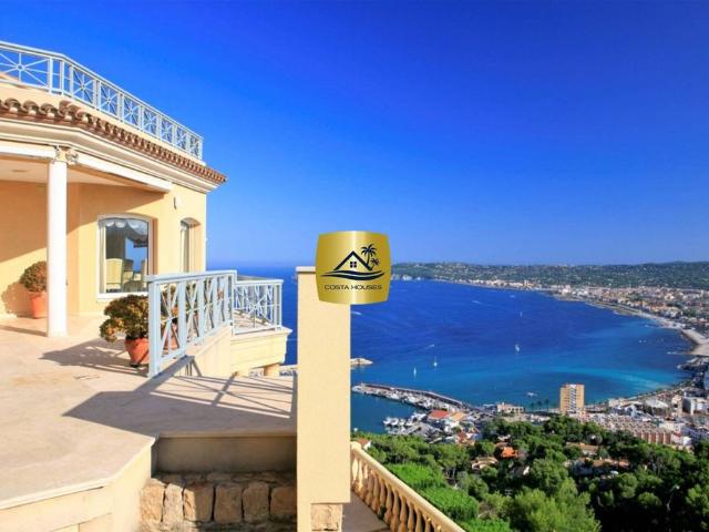 Exclusiva Villa / Chalet de 791 m2 en venta en Jávea, España