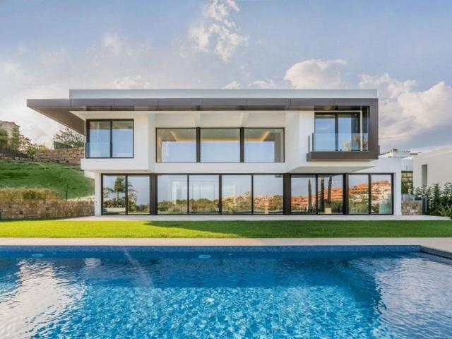 Exclusiva Villa / Chalet de 863 m2 en venta en Benahavís, España