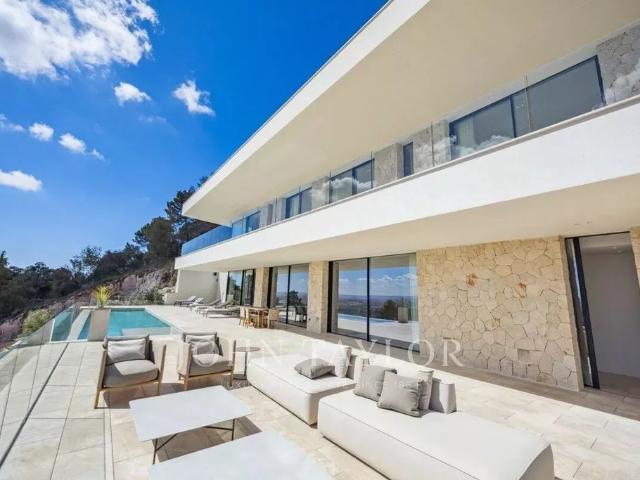Exclusiva Villa / Chalet de 966 m2 en venta en Palmanyola, España