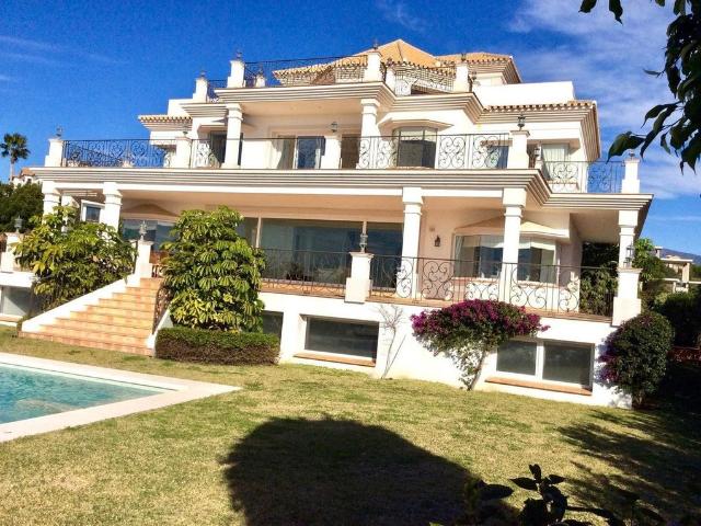 Exclusiva Villa / Chalet de 924 m2 en venta en Benahavís, Andalucía