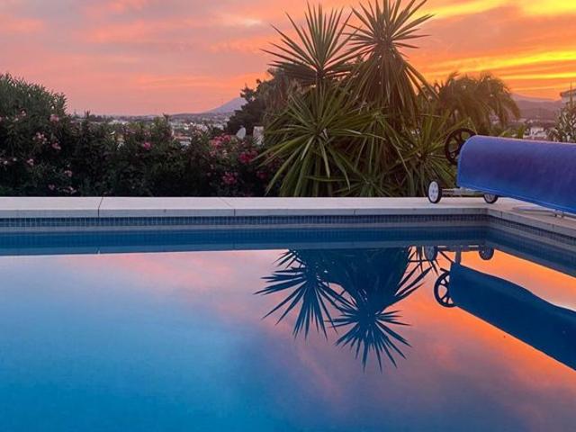 Exclusiva Villa / Chalet en alquiler Nueva Andalucia, España