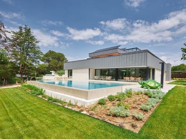 Exclusiva Villa / Chalet en venta Madrid, España