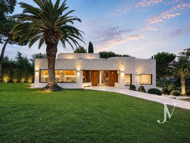 Exclusiva Villa / Chalet en venta Madrid, España