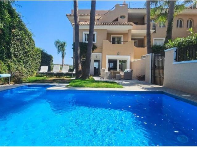 Exclusiva Villa / Chalet en venta Manilva, España
