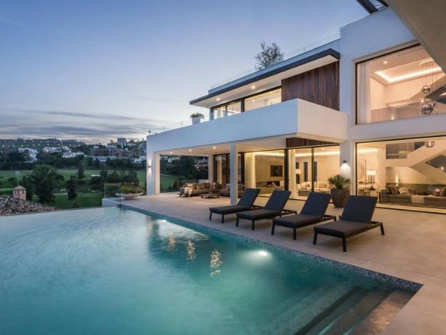 Exclusiva Villa / Chalet en venta Marbella, Andalucía