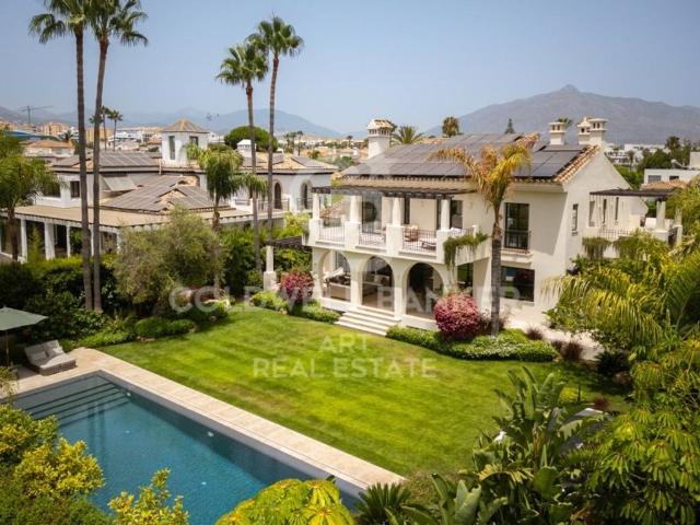 Exclusiva Villa / Chalet en venta Marbella, Andalucía