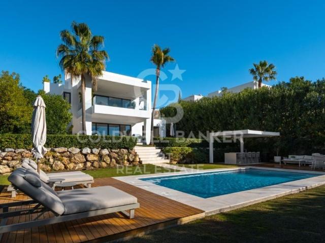 Exclusiva Villa / Chalet en venta Marbella, España