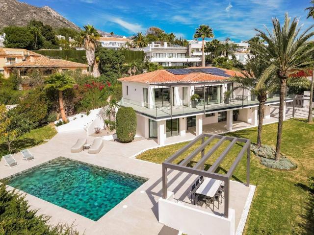 Exclusiva Villa / Chalet en venta Marbella, España