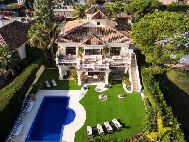 Exclusiva Villa / Chalet en venta Marbella, España