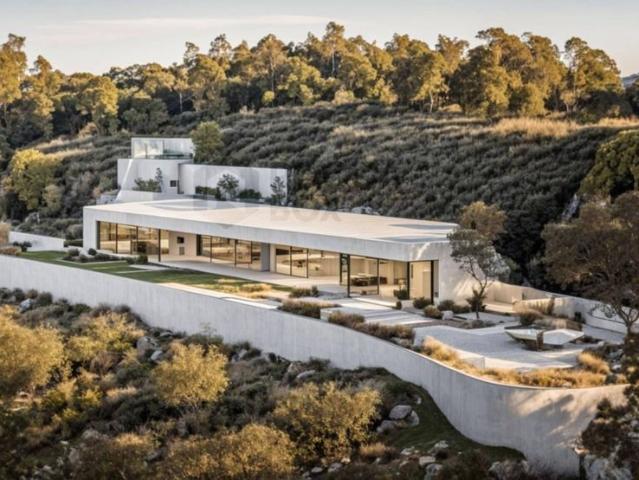Exclusiva Villa / Chalet en venta Marbella, España