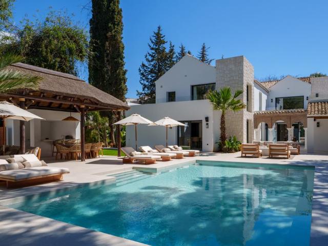 Exclusiva Villa / Chalet en venta Marbella, España