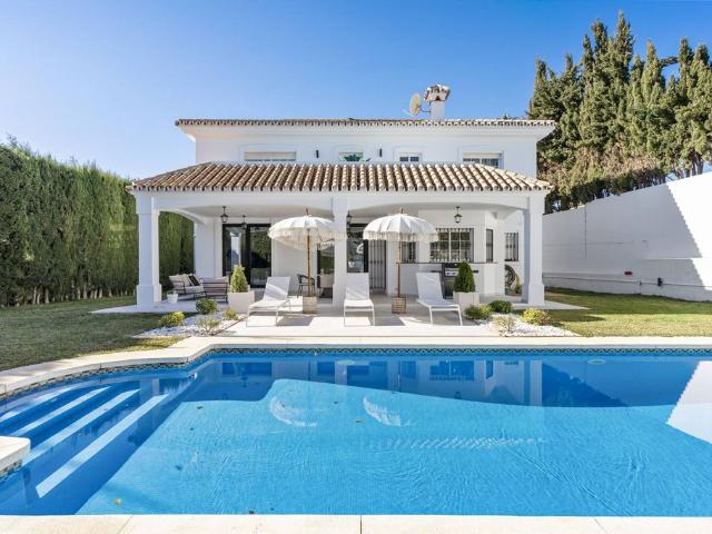 Exclusiva Villa / Chalet en venta Mijas Costa, España
