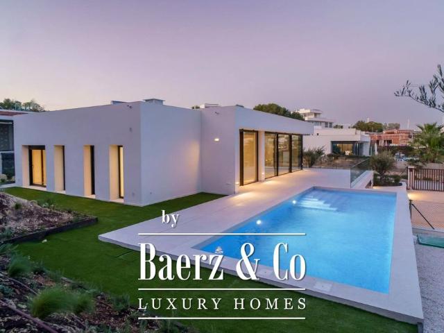 Exclusiva Villa / Chalet en venta Orihuela, España