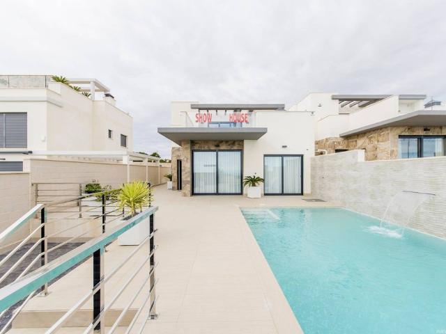 Exclusiva Villa / Chalet en venta Alicante, España