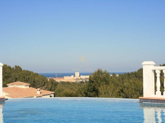 Exclusiva Villa / Chalet en venta Alicante, España