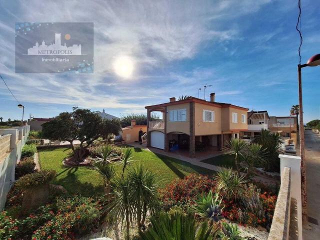 Exclusiva Villa / Chalet en venta Burriana, España