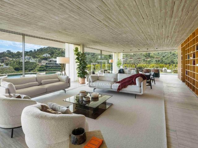 Exclusiva Villa / Chalet en venta Benahavís, España