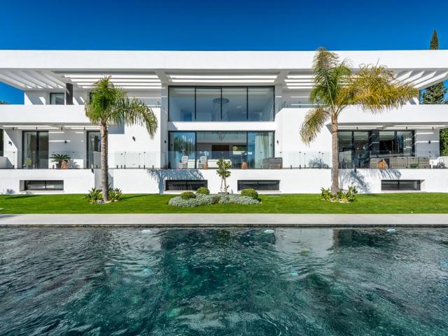 Exclusiva Villa / Chalet en venta Benahavís, España