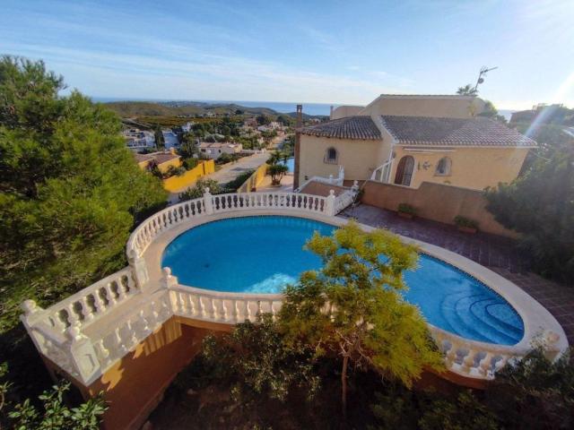 Exclusiva Villa / Chalet en venta Benitachell, España