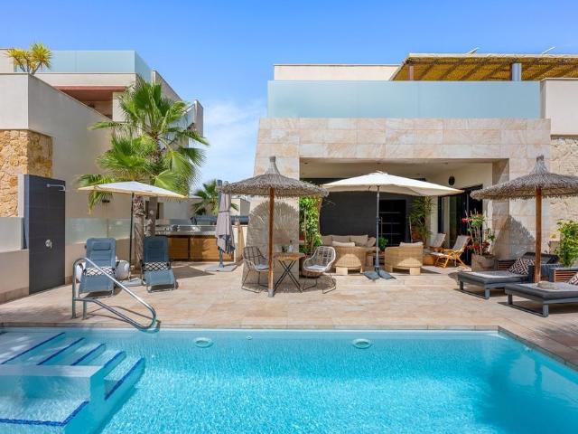 Exclusiva Villa / Chalet en venta Benijófar, España