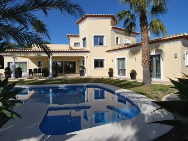 Exclusiva Villa / Chalet en venta Benissa, España