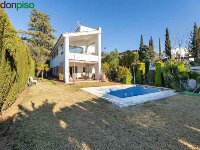Exclusiva Villa / Chalet en venta Cájar, Andalucía