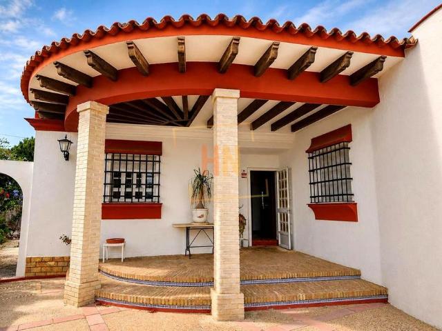Exclusiva Villa / Chalet en venta Chipiona, España