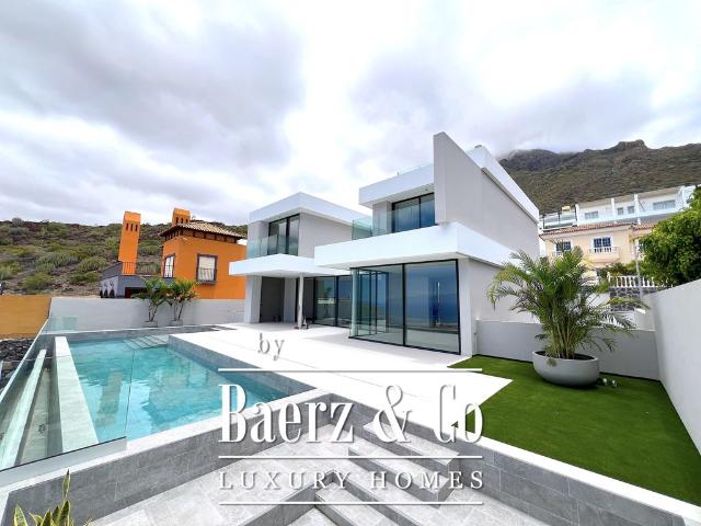 Exclusiva Villa / Chalet en venta Costa Adeje, España