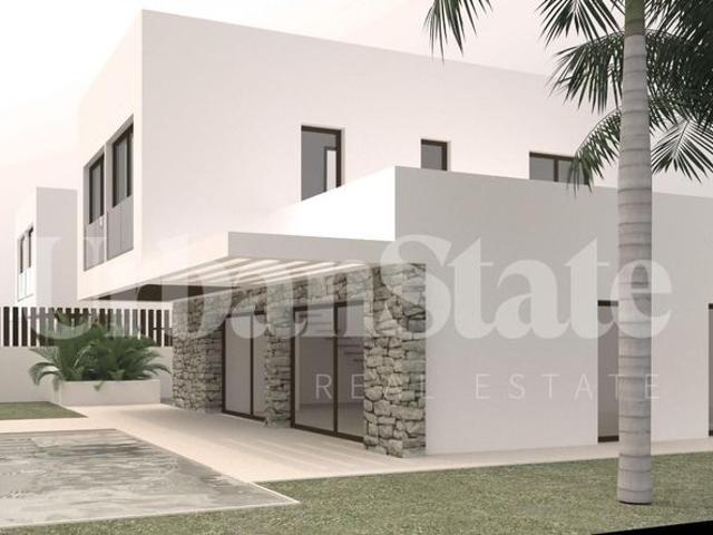 Exclusiva Villa / Chalet en venta Denia, España
