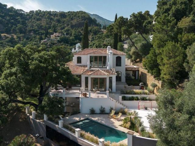 Exclusiva Villa / Chalet en venta El Madroñal, Benahavís, Andalucía