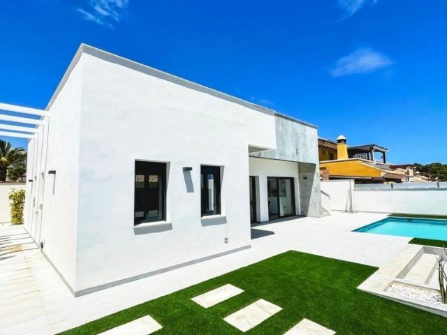 Exclusiva Villa / Chalet en venta El Pinar de Campoverde, Comunidad Valenciana