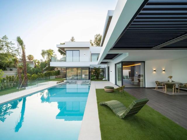 Exclusiva Villa / Chalet en venta Estepona, Andalucía