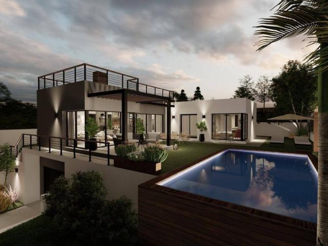 Exclusiva Villa / Chalet en venta Estepona, España