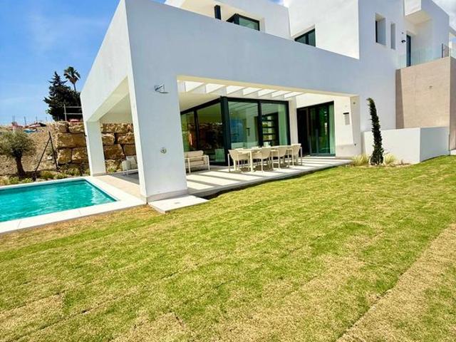 Exclusiva Villa / Chalet en venta Estepona golf, Estepona, Provincia de Málaga, Andalucía
