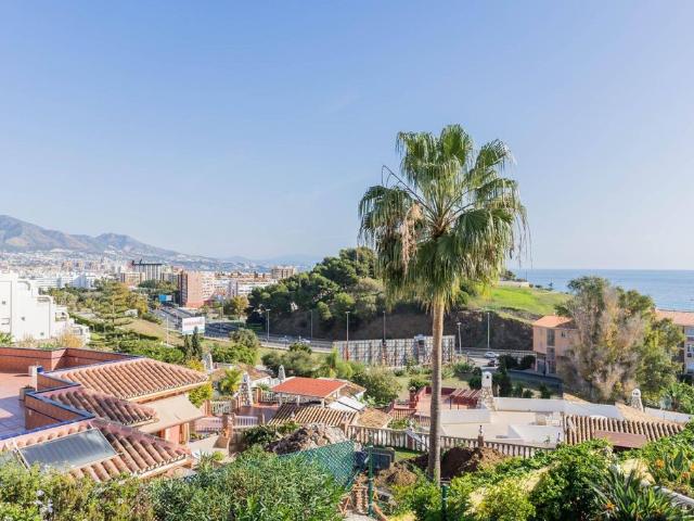Exclusiva Villa / Chalet en venta Fuengirola, Andalucía