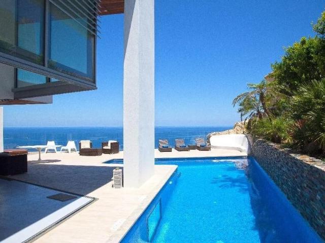 Exclusiva Villa / Chalet en venta Jávea, España