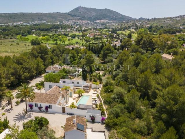 Exclusiva Villa / Chalet en venta Jávea, España