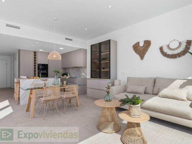 Exclusiva Villa / Chalet en venta Los Alcázares, España