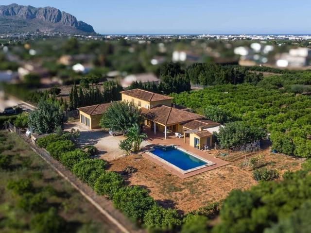 Exclusiva Villa / Chalet en venta Pedreguer, España