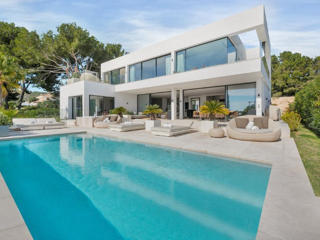 Exclusiva Villa / Chalet en venta Playa de Palma, España