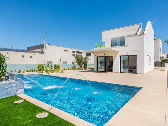 Exclusiva Villa / Chalet en venta Playas de Orihuela, Comunidad Valenciana
