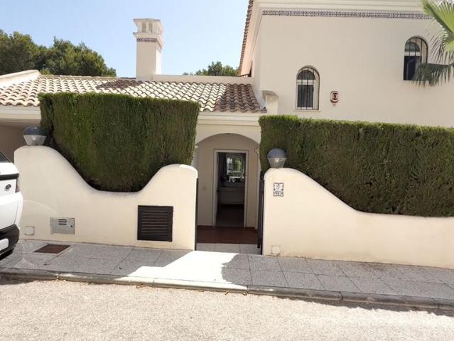 Exclusiva Villa / Chalet en venta Playas de Orihuela, España