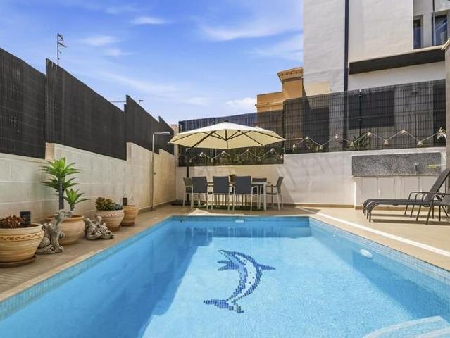 Exclusiva Villa / Chalet en venta Playas de Orihuela, España