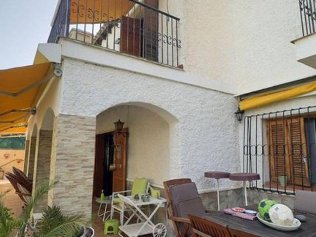 Exclusiva Villa / Chalet en venta Playas de Orihuela, España