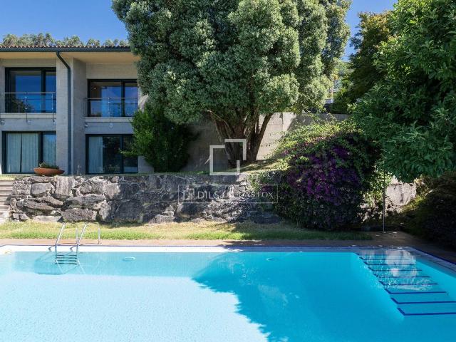 Exclusiva Villa / Chalet en venta Poio, España