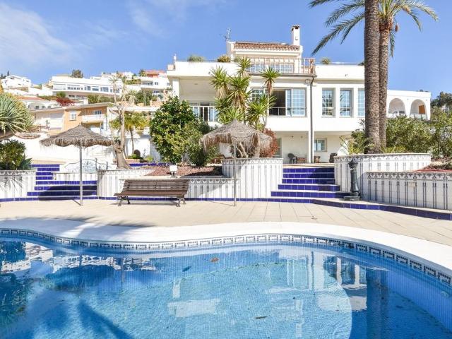 Exclusiva Villa / Chalet en venta Rincón de la Victoria, Andalucía