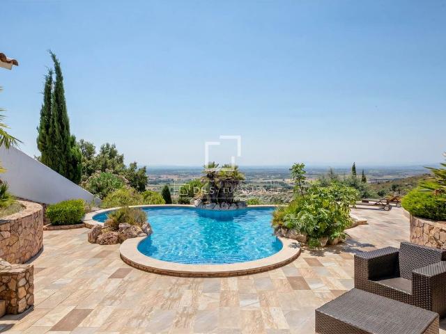 Exclusiva Villa / Chalet en venta Rosas, Cataluña