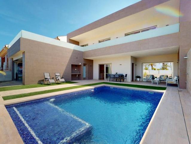 Exclusiva Villa / Chalet en venta San Pedro del Pinatar, Murcia