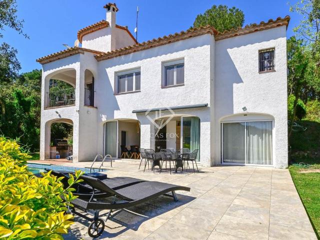 Exclusiva Villa / Chalet en venta Santa Cristina de Aro, Cataluña